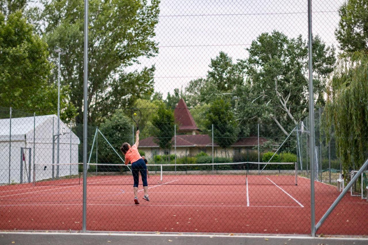 Balatontourist Fuered Camping & Bungalows バラトンフレド エクステリア 写真
