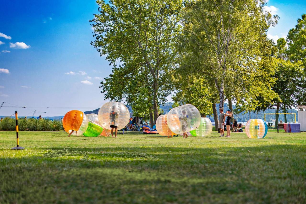 Balatontourist Fuered Camping & Bungalows バラトンフレド エクステリア 写真