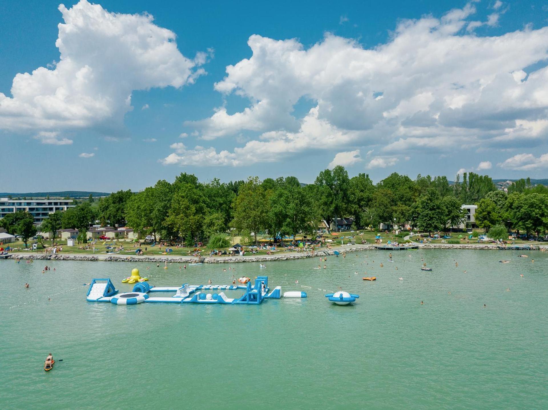 Balatontourist Fuered Camping & Bungalows バラトンフレド エクステリア 写真